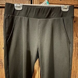 Women’s Black Stretch Businesss Casual Pants, size Large